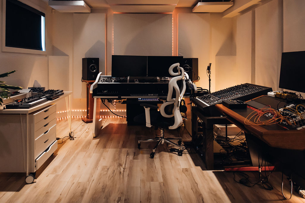 Audioservices studio shefford Pheek music producer